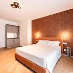 Aparthotel Palazzo Le Giare - Luxury Bari